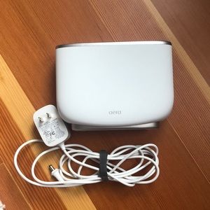 Aera air freshener/diffuser. Model: AQ26